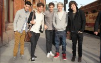 /album/fotogaleria/one-direction-2013-wallpaper-wide-jpg1/